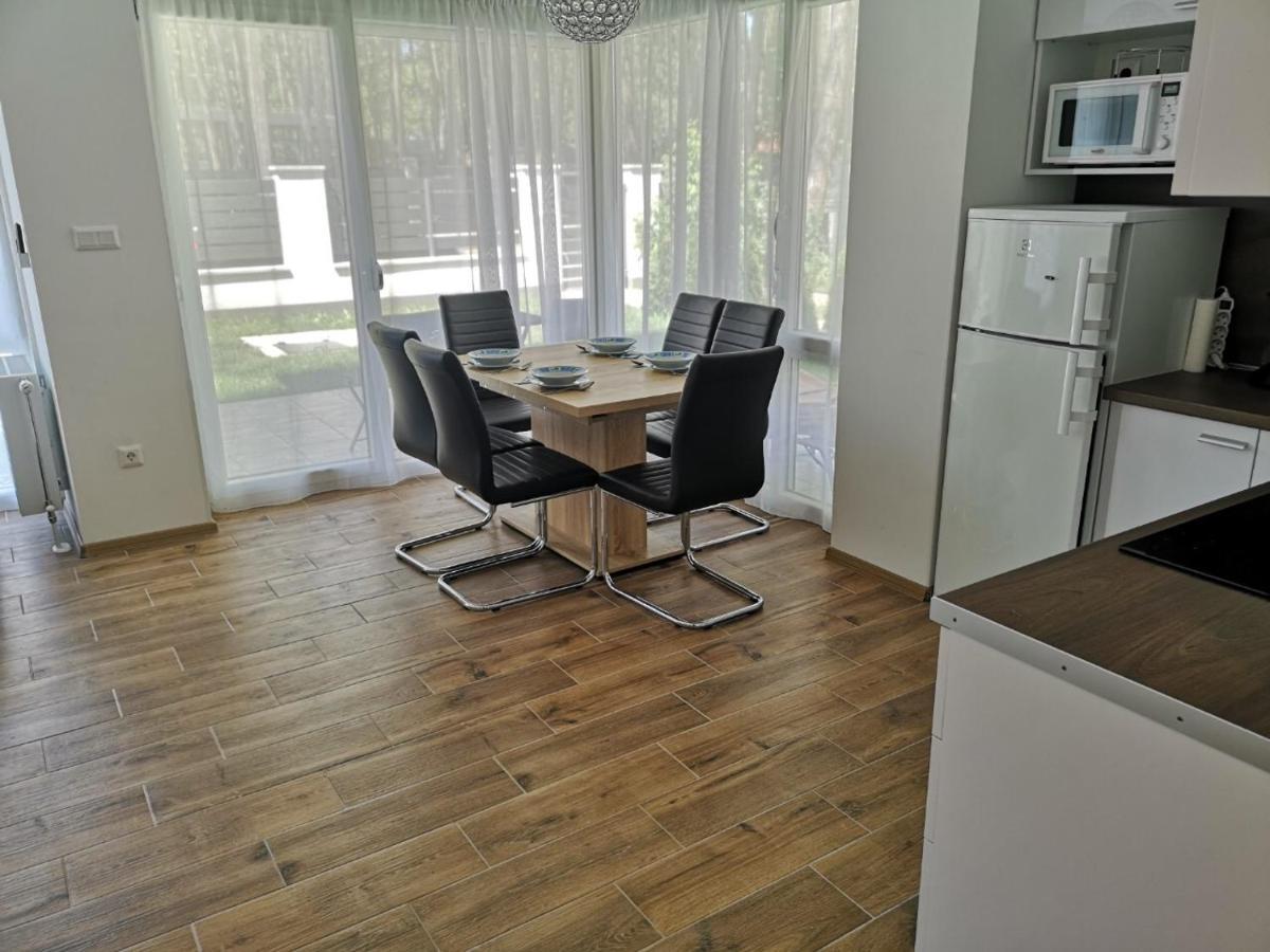 Nella Apartman Lägenhet Siófok Exteriör bild